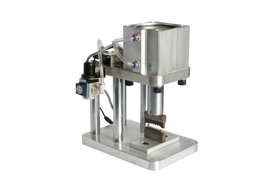 FC Ferrule διεπαφών 6000pcs/Hr πτυχώνοντας σκοινί μπαλωμάτων ινών μηχανών που κατασκευάζει τη μηχανή