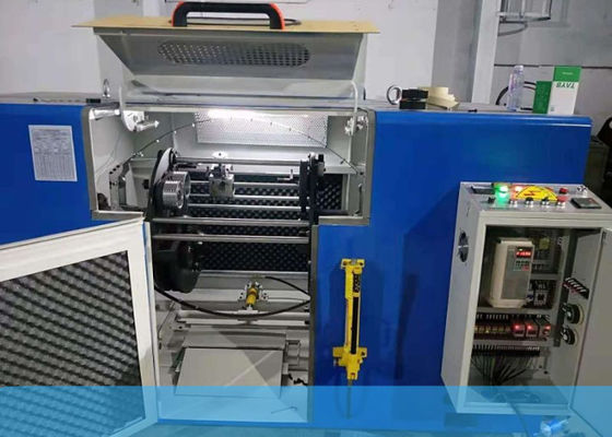 συσσωρεύοντας μηχανή καλωδίων 650mm, καλώδιο τύπων πισσών που προσαράσσει τη μηχανή